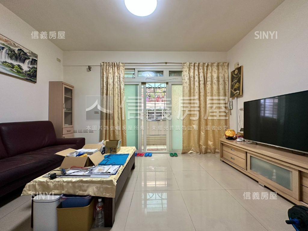 近港墘站低總價靓麗成家宅房屋室內格局與周邊環境