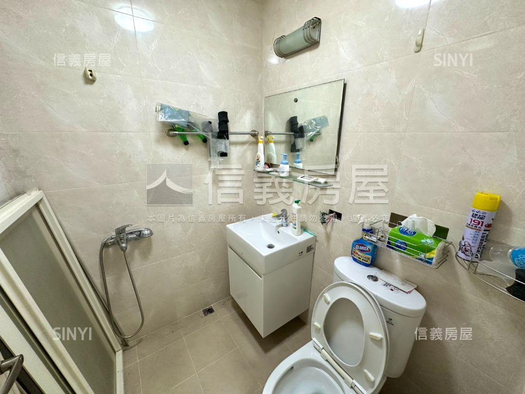 近港墘站低總價靓麗成家宅房屋室內格局與周邊環境