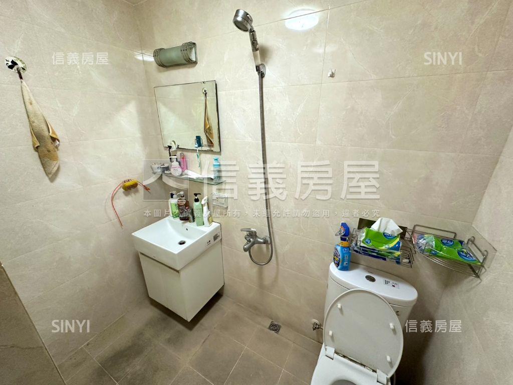 近港墘站低總價靓麗成家宅房屋室內格局與周邊環境