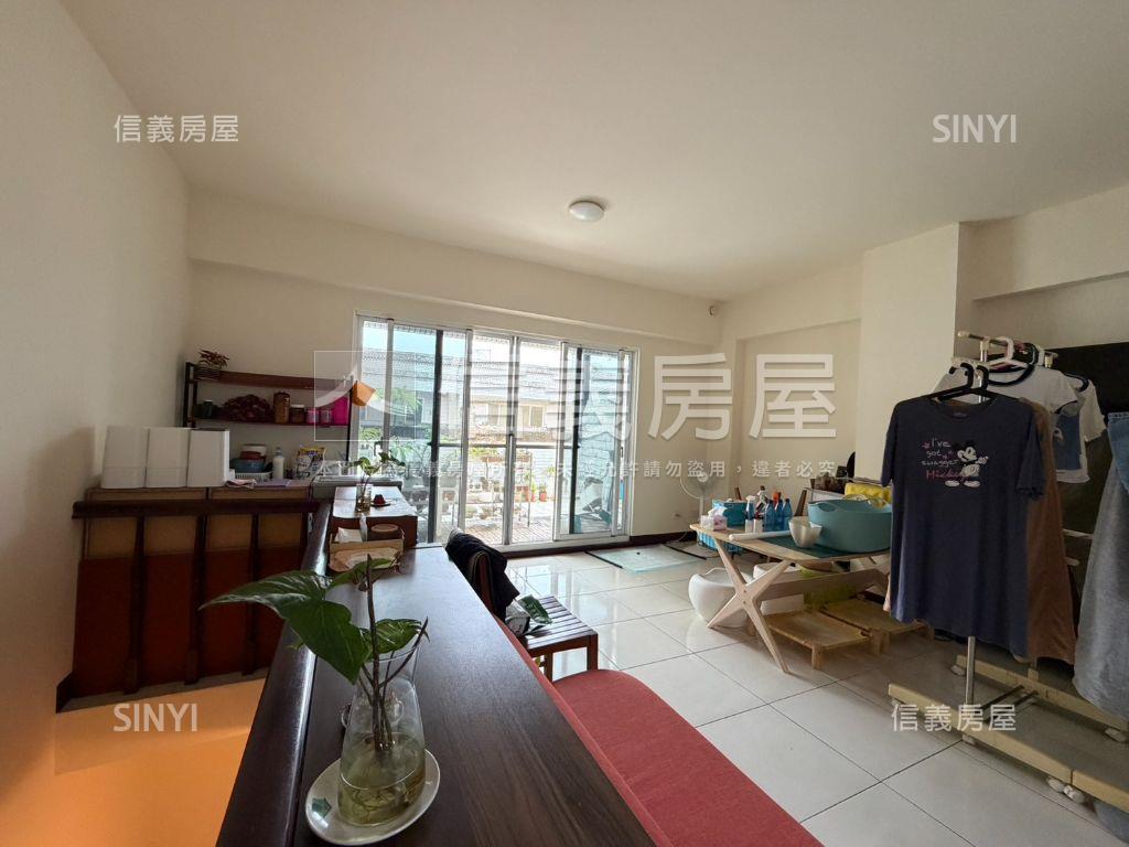 幼獅馥郁山莊車庫美別墅房屋室內格局與周邊環境