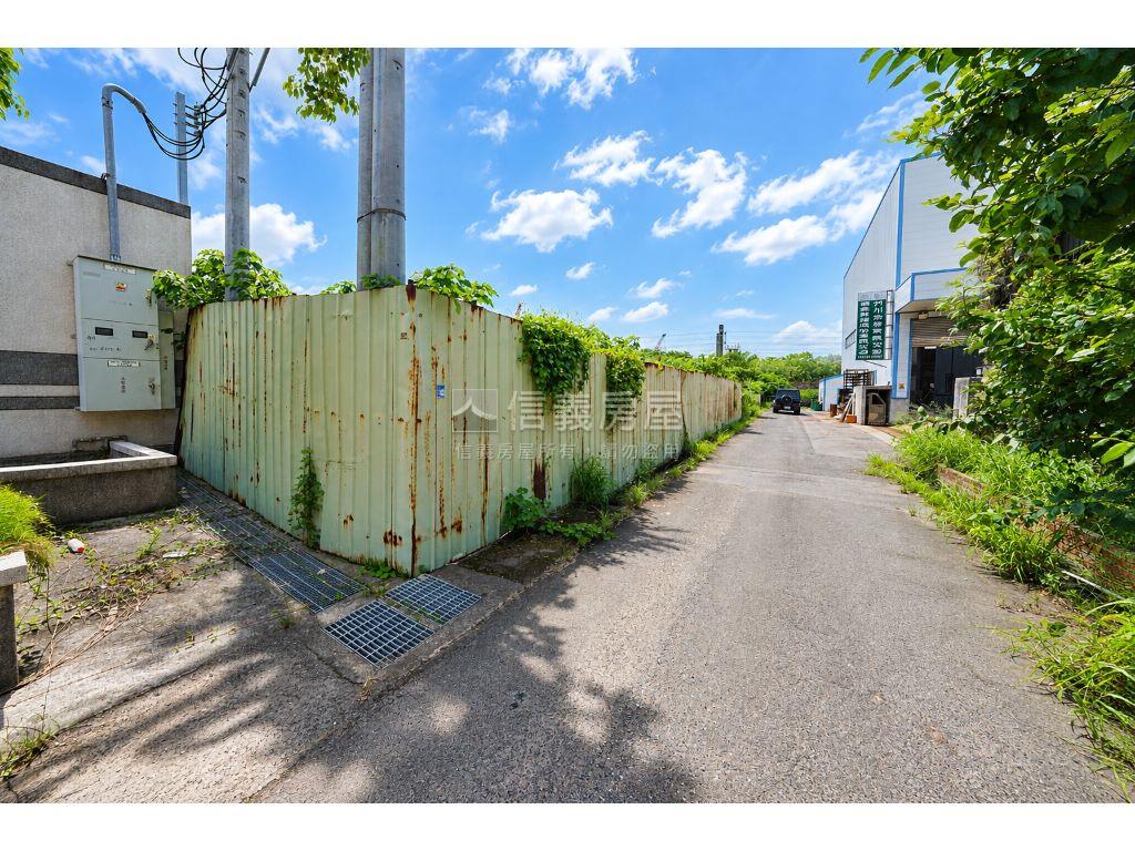 頭份工業區旁１０５６甲工房屋室內格局與周邊環境