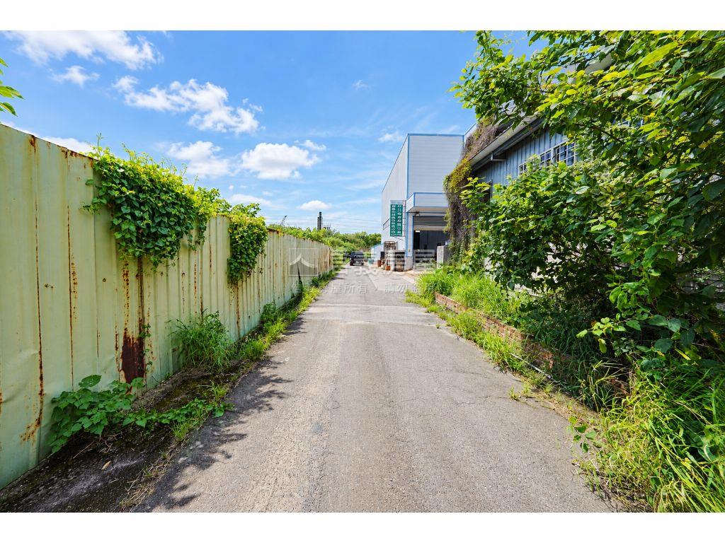 頭份工業區旁１０５６甲工房屋室內格局與周邊環境