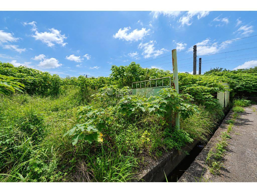 頭份工業區旁１０５６甲工房屋室內格局與周邊環境