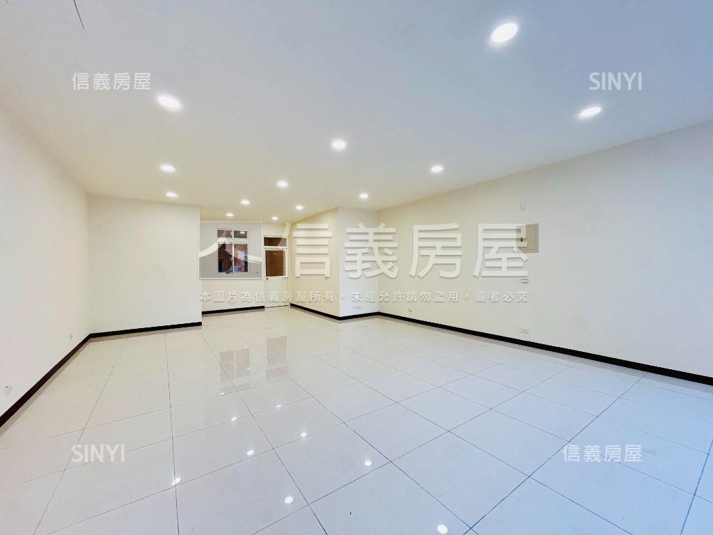 近火車站泰山街大面寬店面房屋室內格局與周邊環境