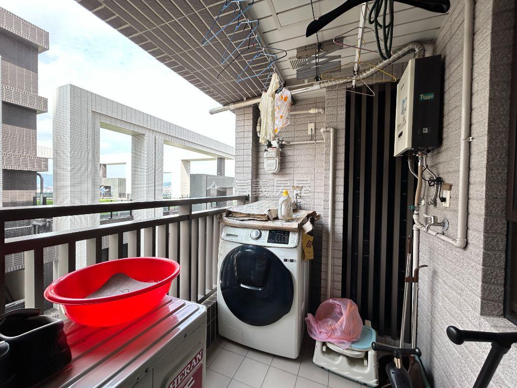 富江翠精緻高樓兩房車位房屋室內格局與周邊環境