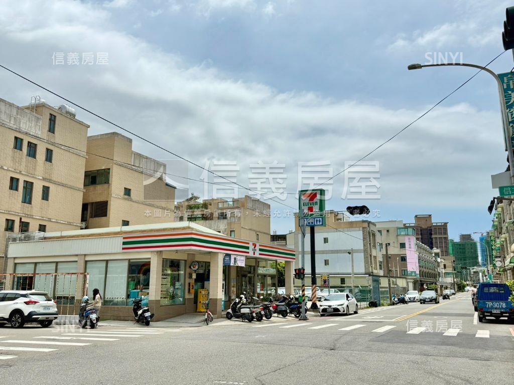竹南運動公園３房平面車位房屋室內格局與周邊環境