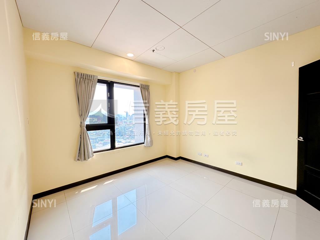 高樓景觀安和苑３房附車位房屋室內格局與周邊環境