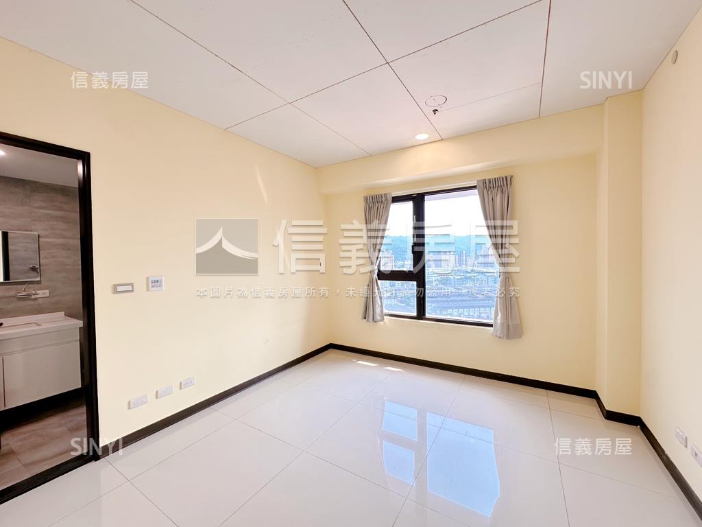 高樓景觀安和苑３房附車位房屋室內格局與周邊環境