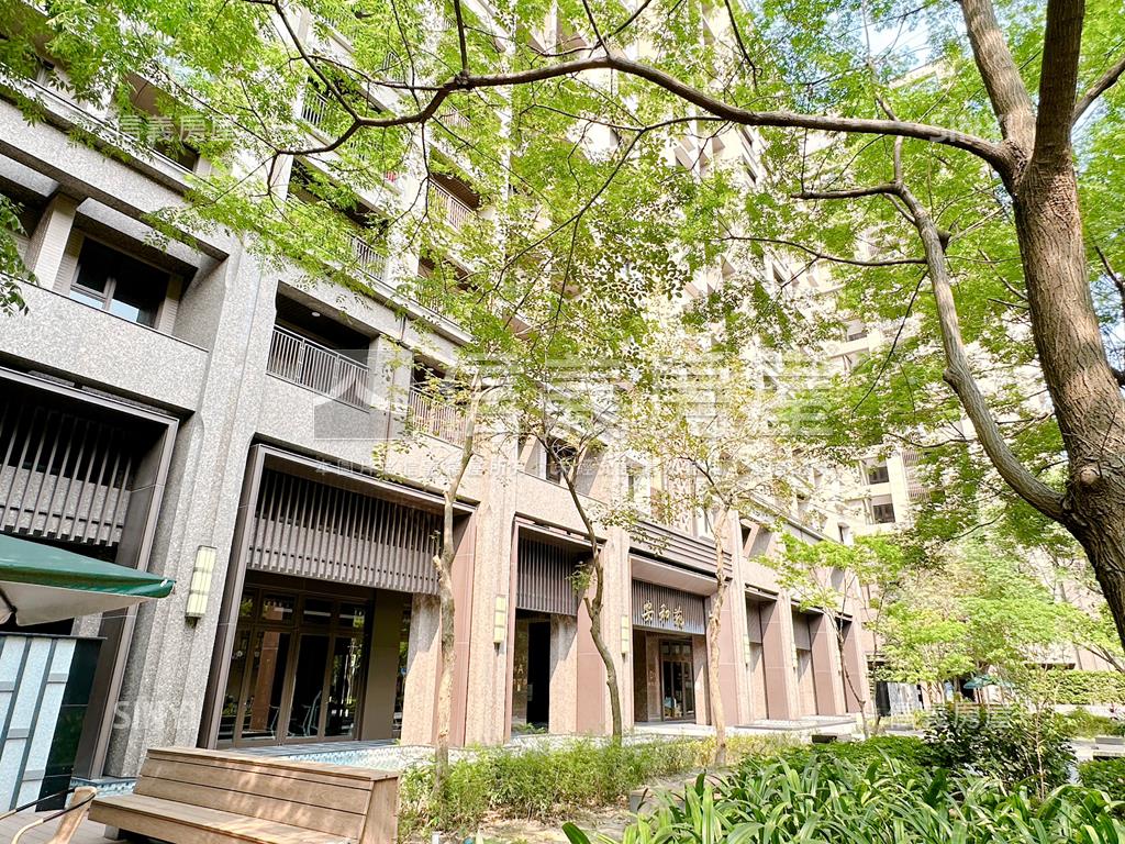 高樓景觀安和苑３房附車位房屋室內格局與周邊環境