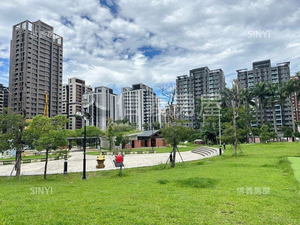 希望河景四房車位房屋室內格局與周邊環境