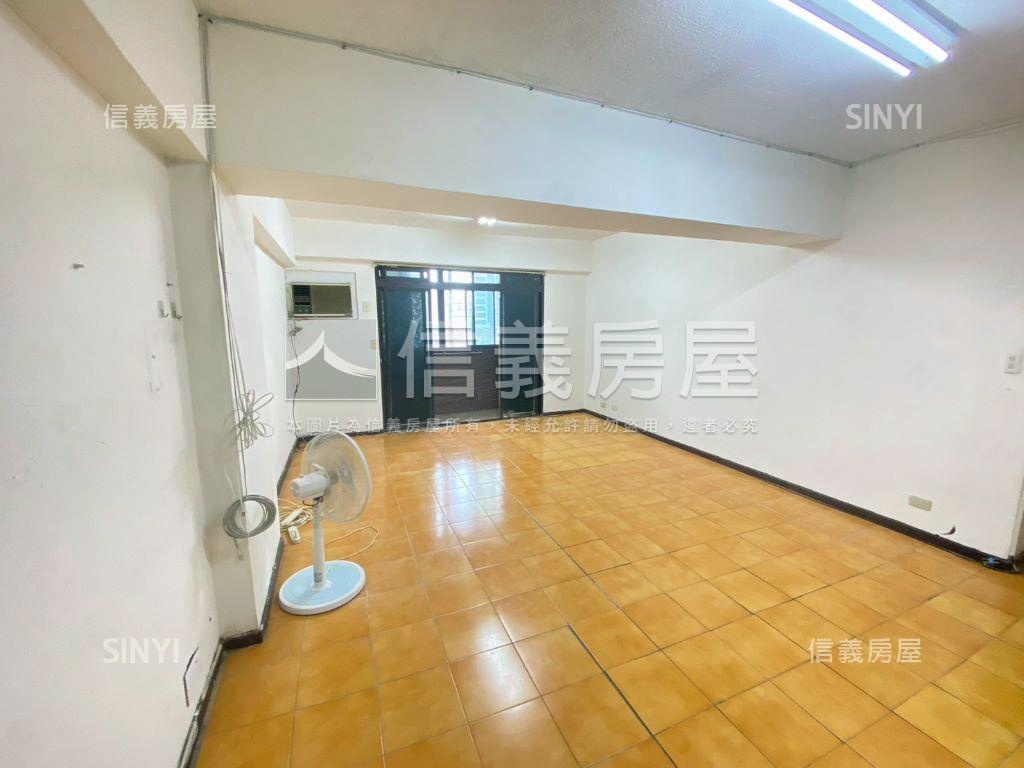 府中捷運精選三房房屋室內格局與周邊環境