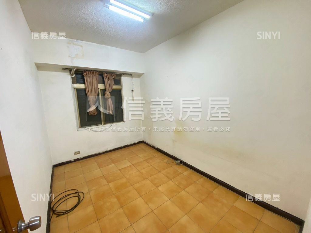 府中捷運精選三房房屋室內格局與周邊環境