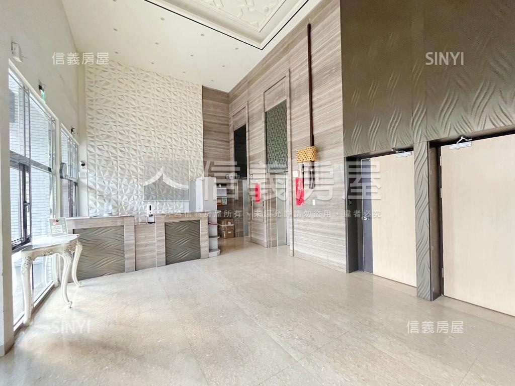 美麗光年２房平車房屋室內格局與周邊環境