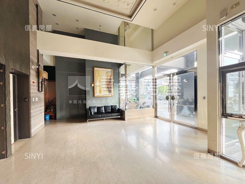 美麗光年２房平車房屋室內格局與周邊環境