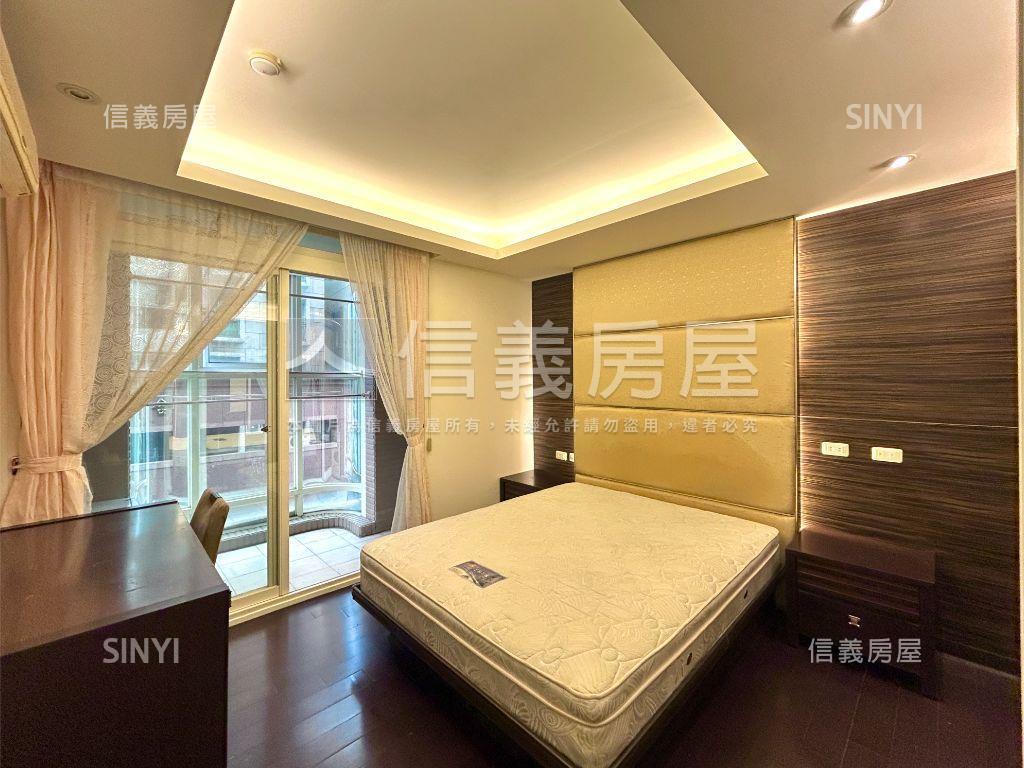 中正金鑽電梯兩房房屋室內格局與周邊環境