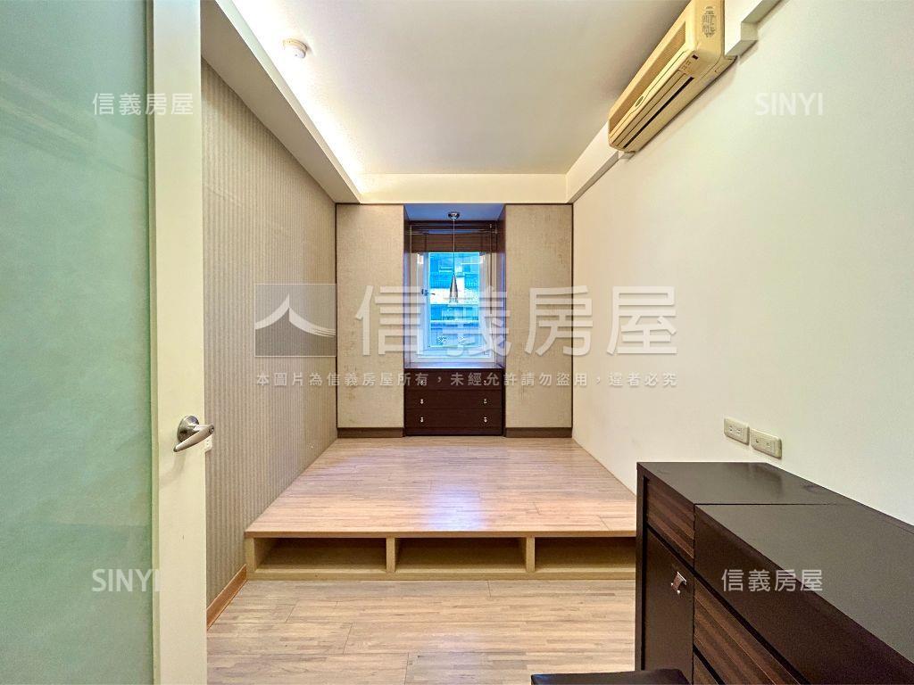 中正金鑽電梯兩房房屋室內格局與周邊環境