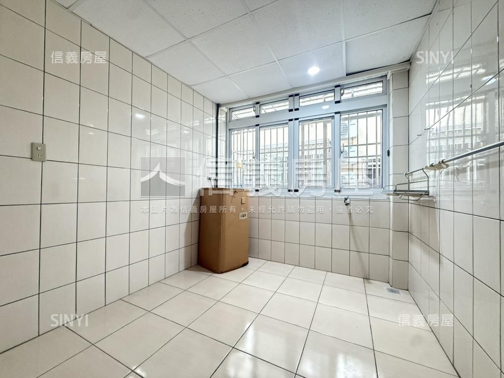 正義街精美小透天房屋室內格局與周邊環境