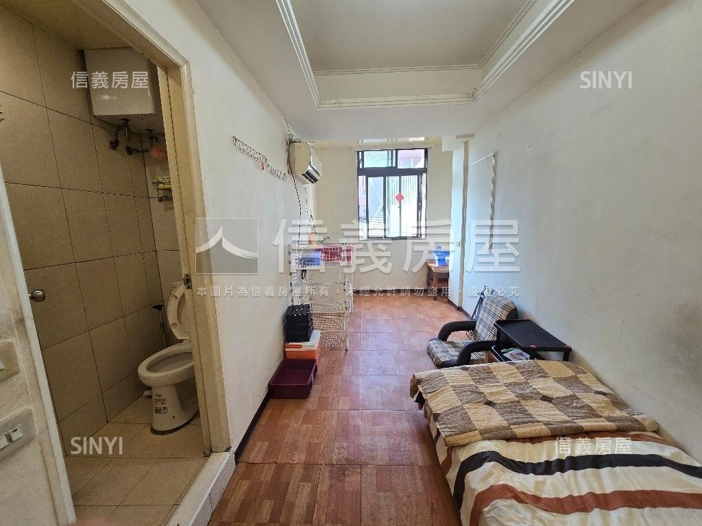 稀有忠孝路雙併頂加房屋室內格局與周邊環境