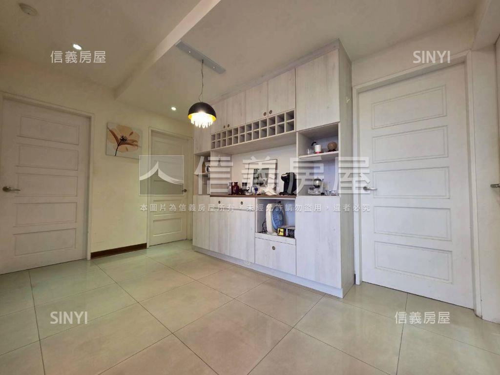 源峰醇萃靜巷３房美宅房屋室內格局與周邊環境