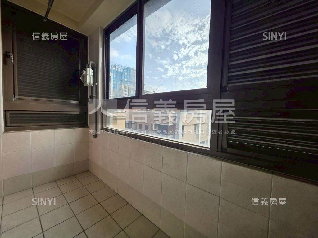 源峰醇萃靜巷３房美宅房屋室內格局與周邊環境