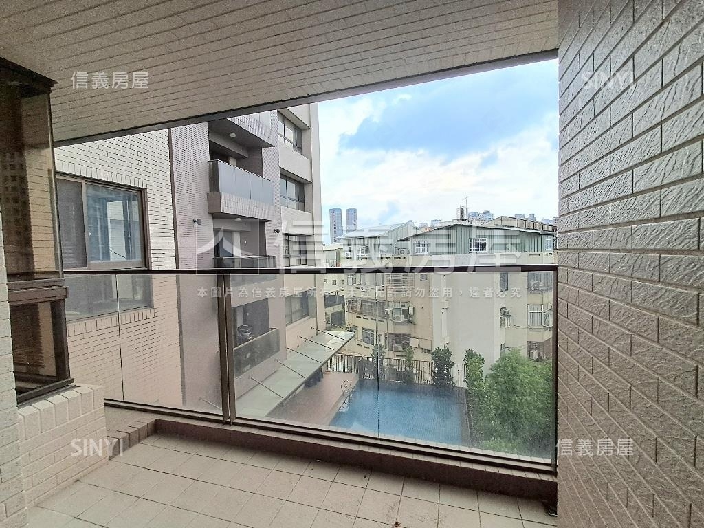 中國醫名邸｜一峯青雙平車房屋室內格局與周邊環境