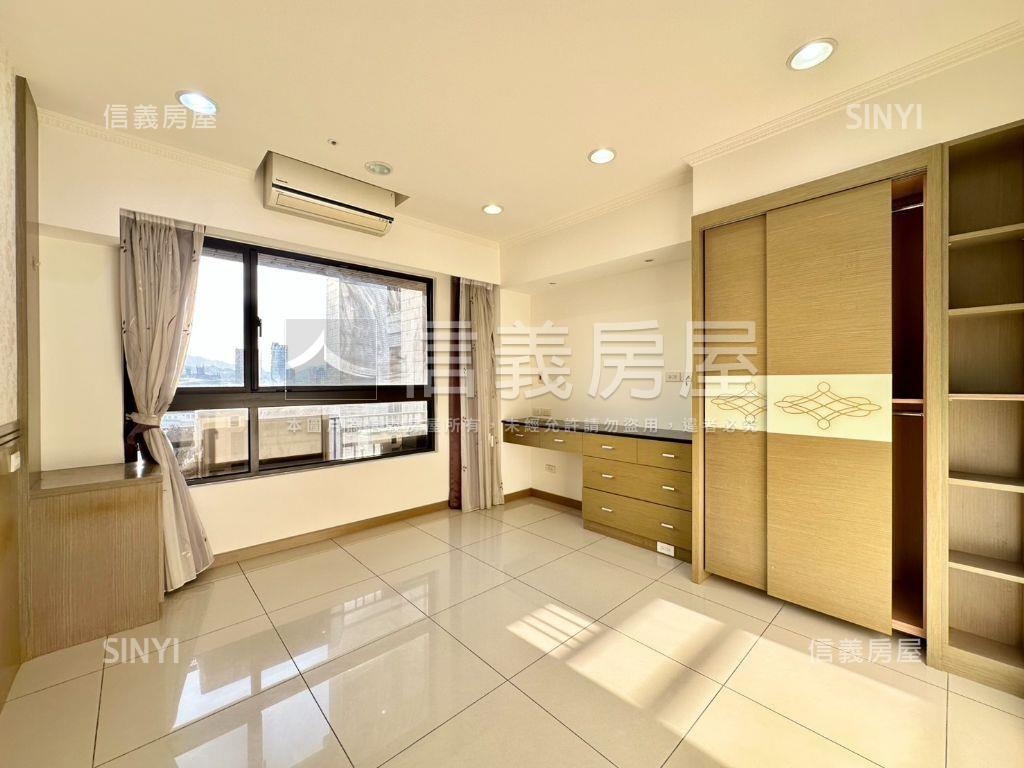 捷運家境高樓肆房車位房屋室內格局與周邊環境