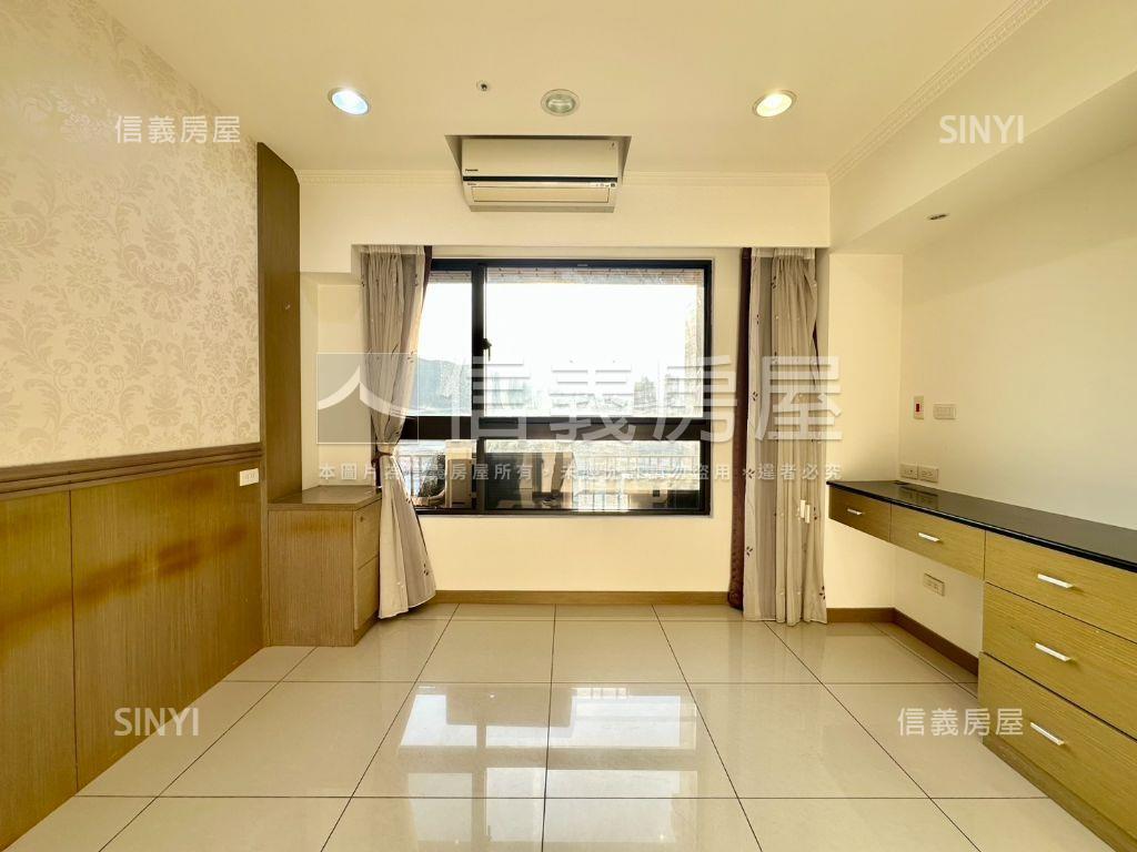 捷運家境高樓肆房車位房屋室內格局與周邊環境