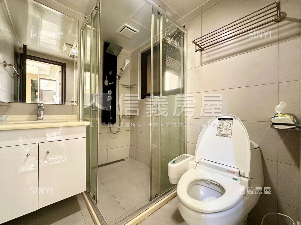 捷運家境高樓肆房車位房屋室內格局與周邊環境