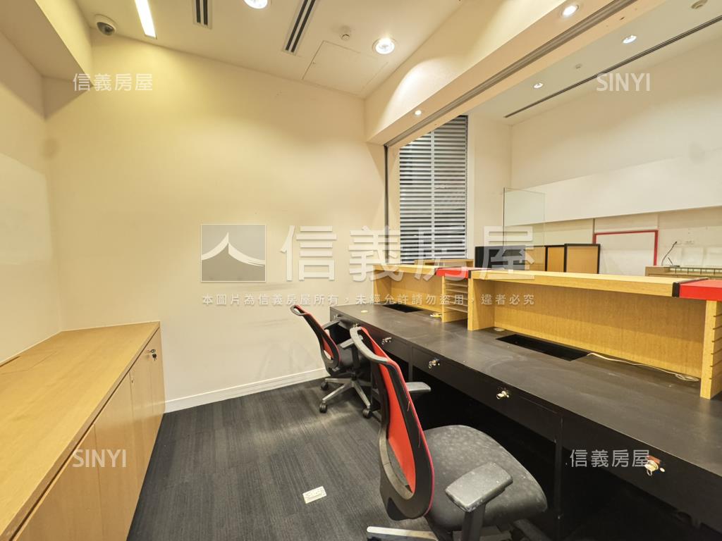 敦化仁愛一線國際大店房屋室內格局與周邊環境