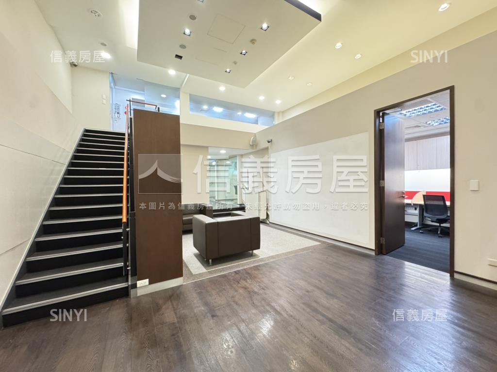 敦化仁愛一線國際大店房屋室內格局與周邊環境