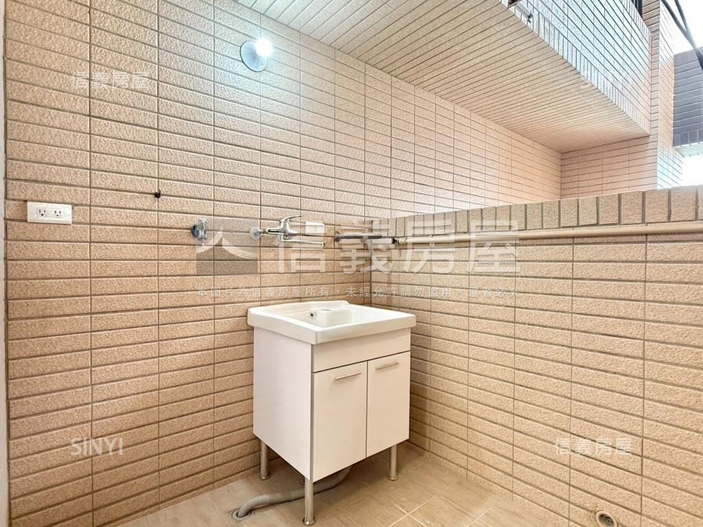 森之道．次頂樓三房雙車位房屋室內格局與周邊環境