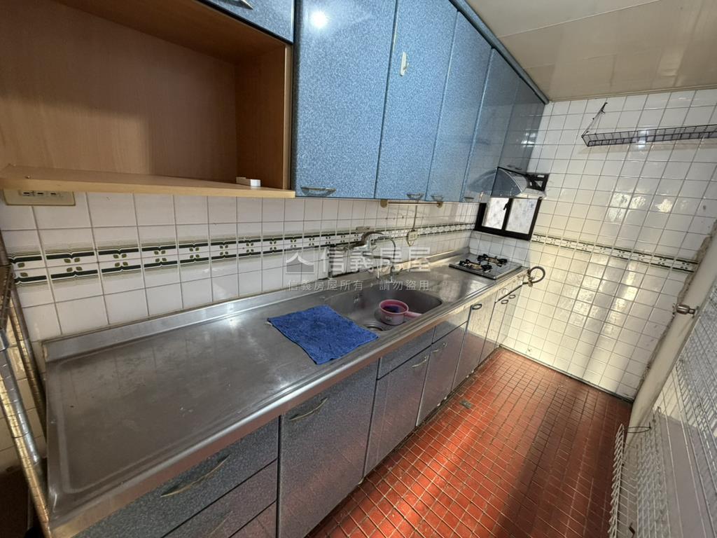 近彰基健身公寓房屋室內格局與周邊環境