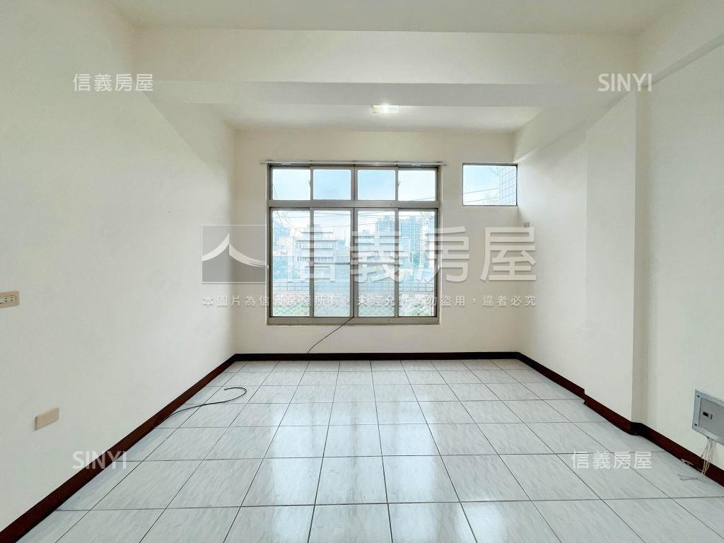 海線鬧中取靜臨路透天房屋室內格局與周邊環境