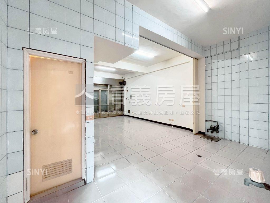 海線鬧中取靜臨路透天房屋室內格局與周邊環境