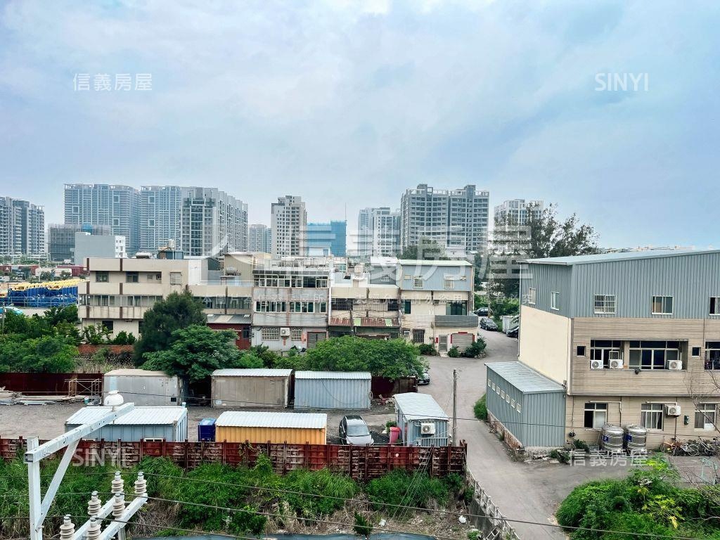 海線鬧中取靜臨路透天房屋室內格局與周邊環境