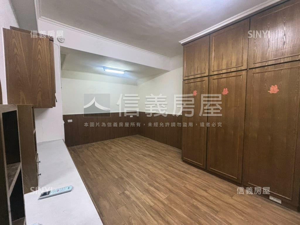 台電公寓二樓小家庭房屋室內格局與周邊環境