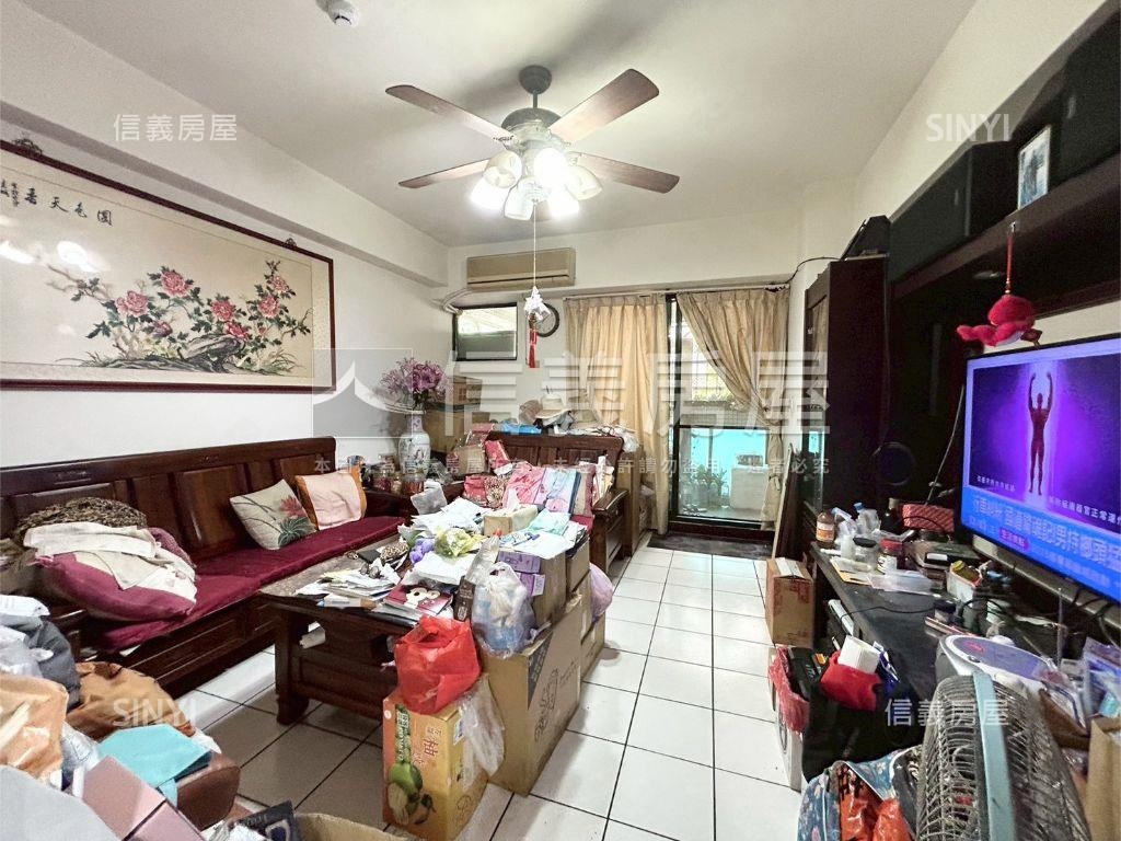 中興商圈３房平車房屋室內格局與周邊環境