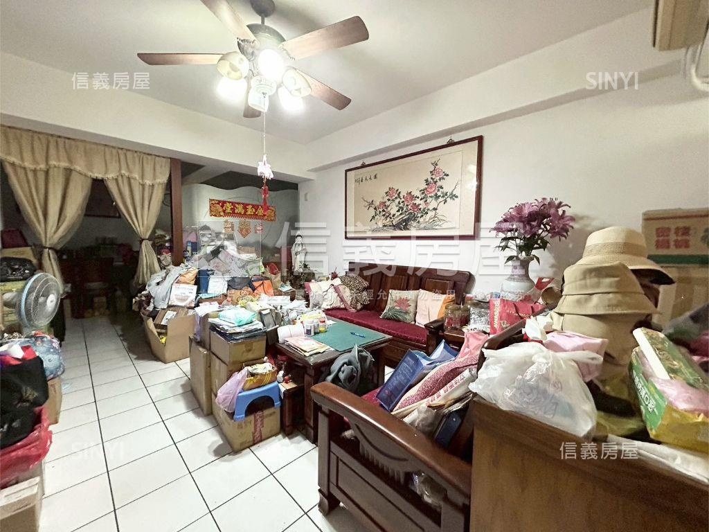 中興商圈３房平車房屋室內格局與周邊環境