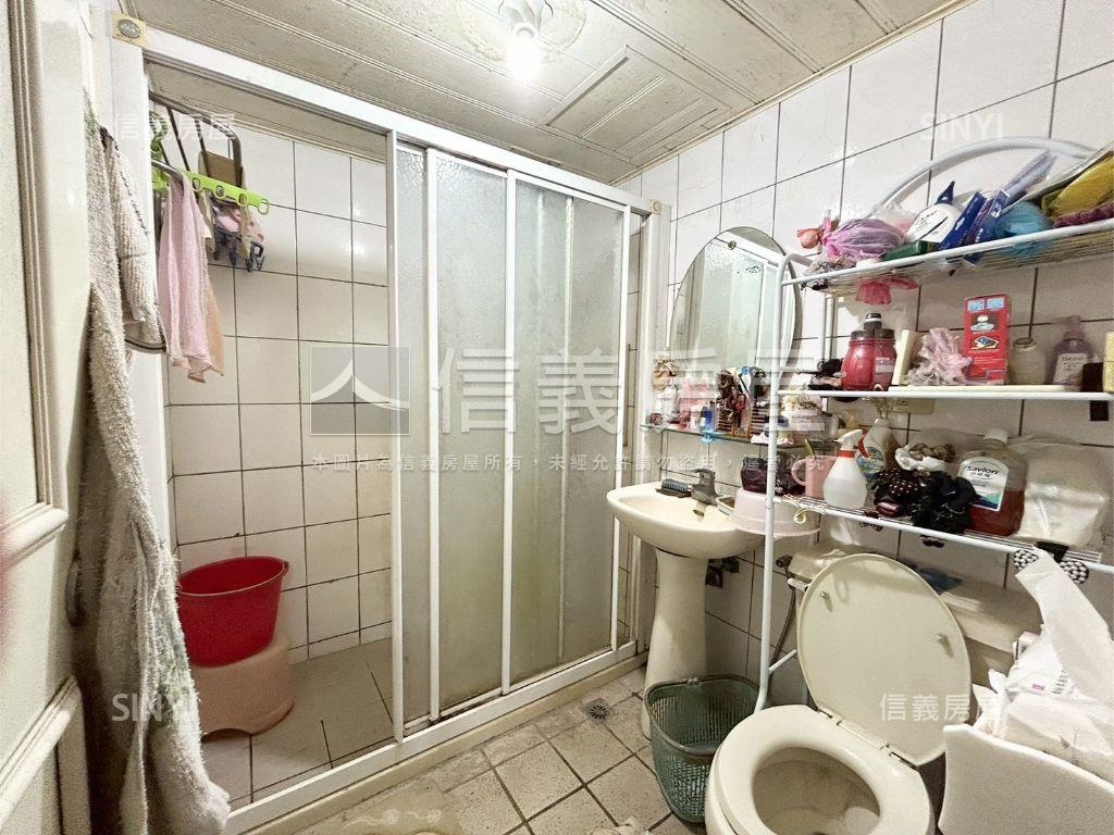 中興商圈３房平車房屋室內格局與周邊環境