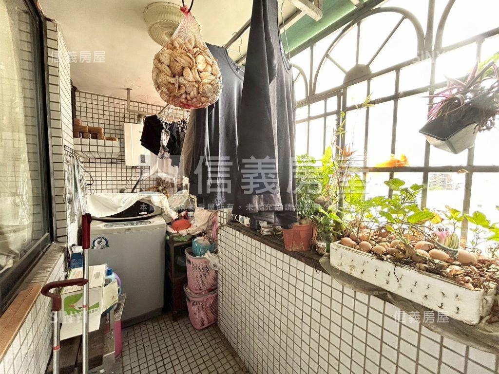 中興商圈３房平車房屋室內格局與周邊環境