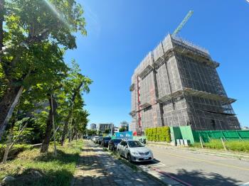 即將完工！大塊藏硯雙平車