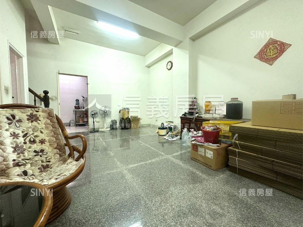 近崇德商圈大地坪透天房屋室內格局與周邊環境