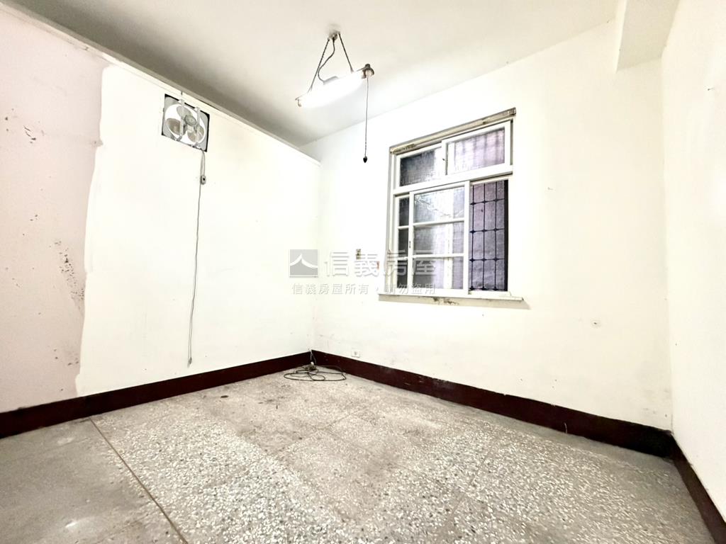 永和國小邊間一樓房屋室內格局與周邊環境