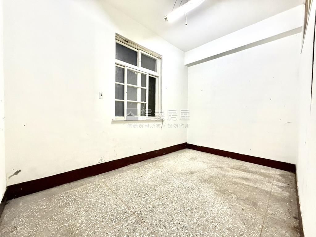 永和國小邊間一樓房屋室內格局與周邊環境