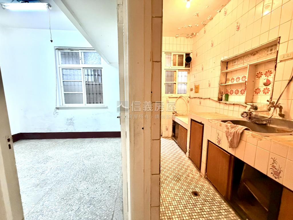 永和國小邊間一樓房屋室內格局與周邊環境