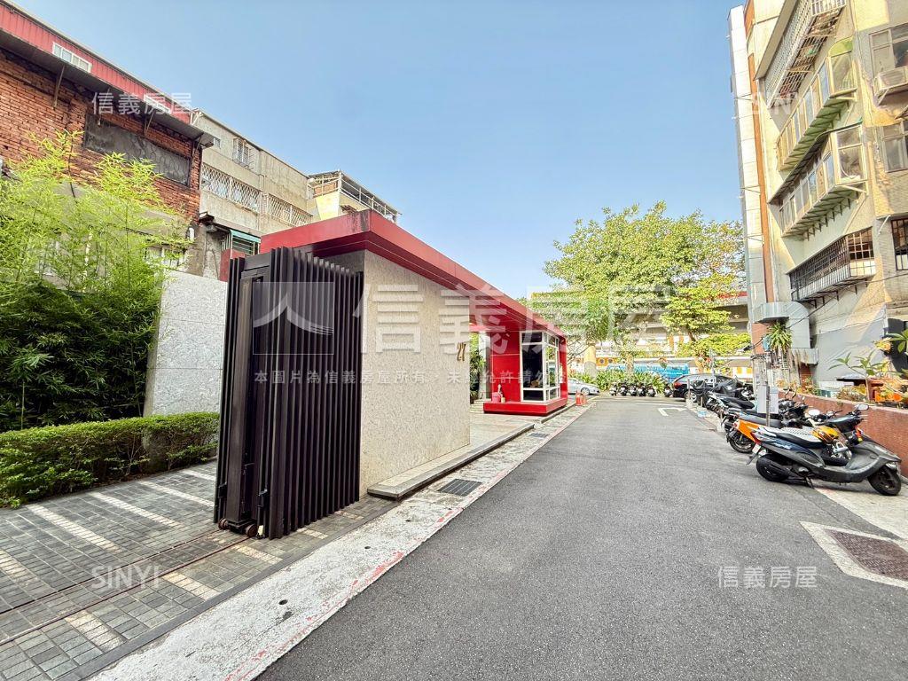 稀有捷運圓山敦美苑帶坡平房屋室內格局與周邊環境