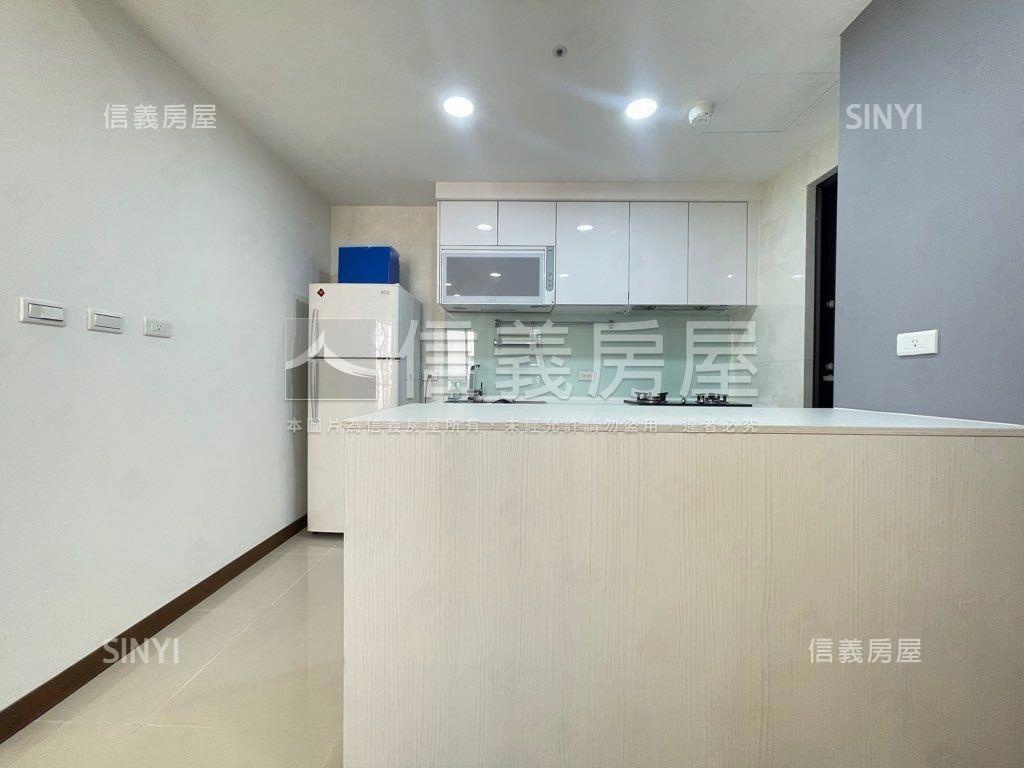 靚公園中央公園次頂樓兩房房屋室內格局與周邊環境