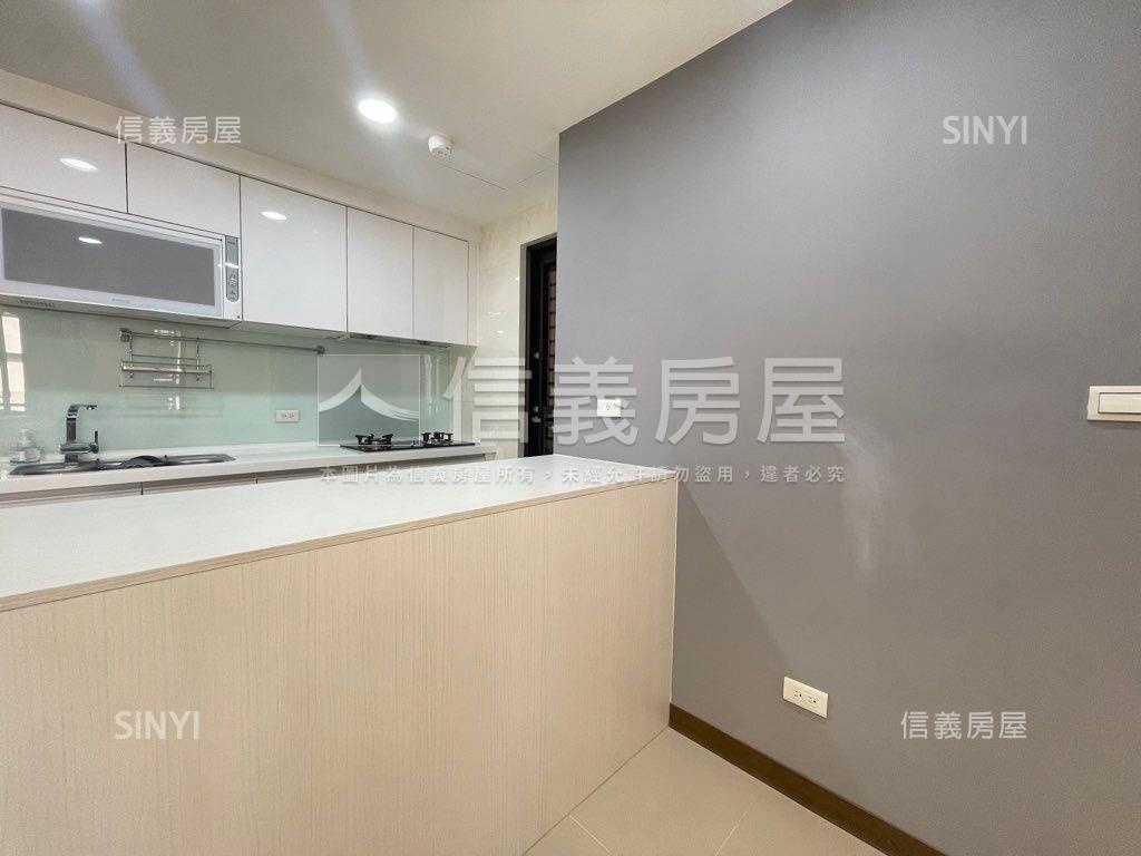 靚公園中央公園次頂樓兩房房屋室內格局與周邊環境