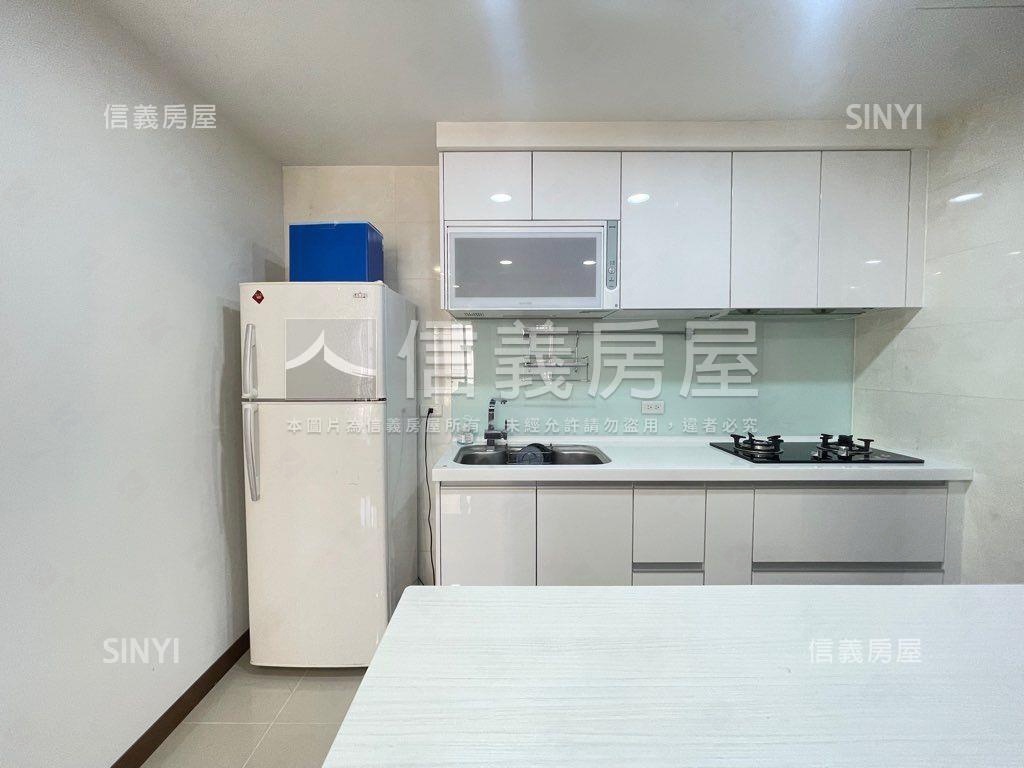 靚公園中央公園次頂樓兩房房屋室內格局與周邊環境