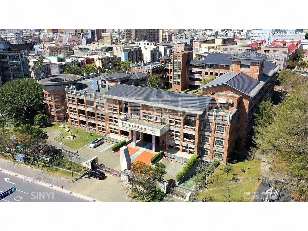 靚公園中央公園次頂樓兩房房屋室內格局與周邊環境